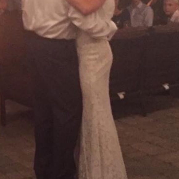 Wedding dress -lace - Picture 13 of 13